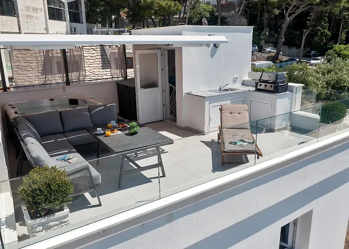 House Ivana Apartment *