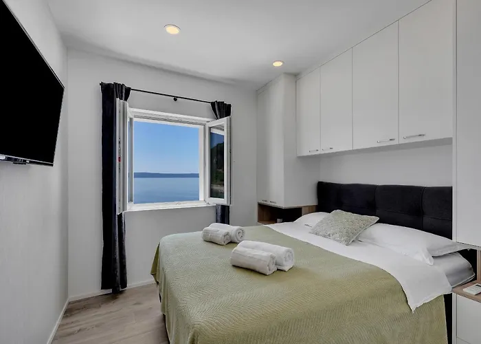 Apartament House Ivana